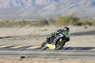 media/Dec-07-2025-CVMA (Sun) [[3e7d2de5dc]]/Race 18-Formula Twins-Formula 40 UL/